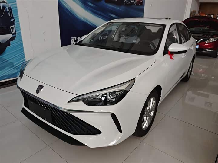 Фото 2 - Roewe i5