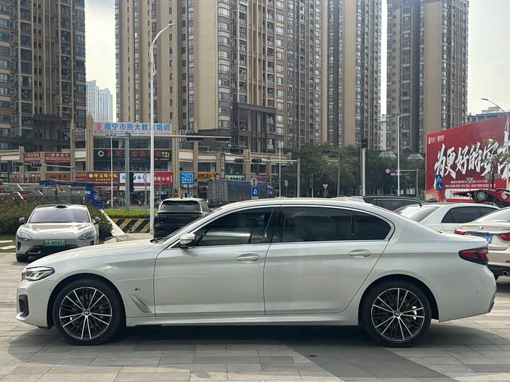 Фото 7 - BMW 5 Series