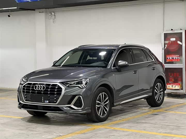 Фото 1 - Audi Q3