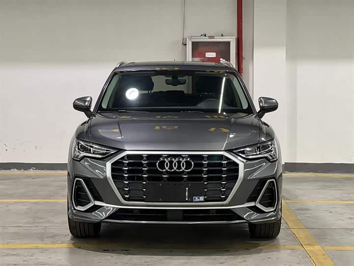 Фото 2 - Audi Q3