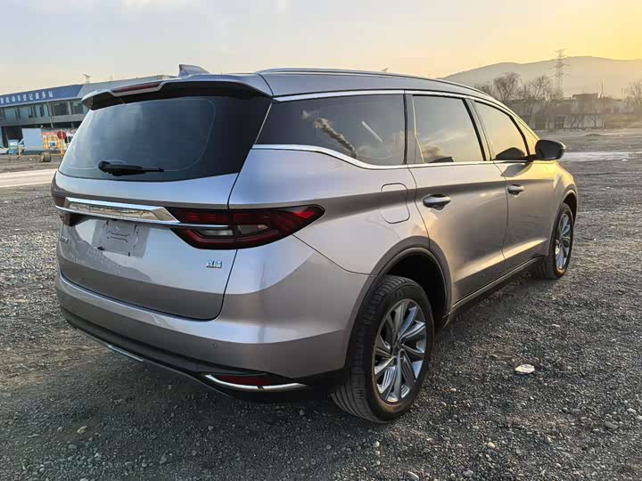 Фото 6 - Geely Jiaji