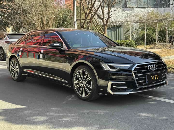 Фото 3 - Audi A6L