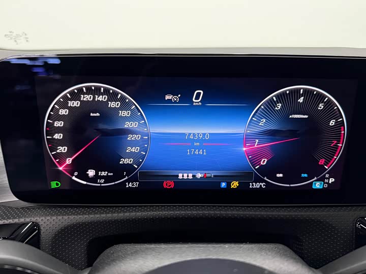 Фото 4 - Mercedes-Benz CLA-Class