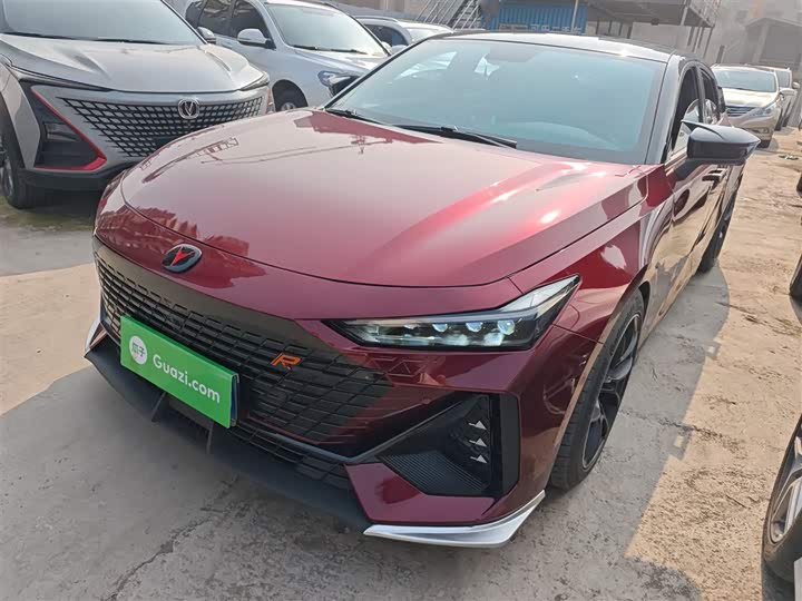 Фото 2 - Changan UNI-V