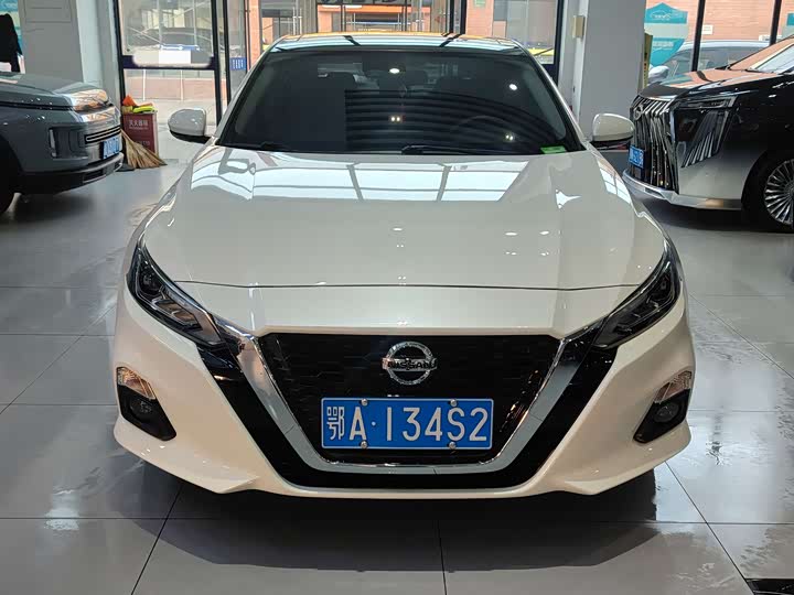 Фото 2 - Nissan Teana