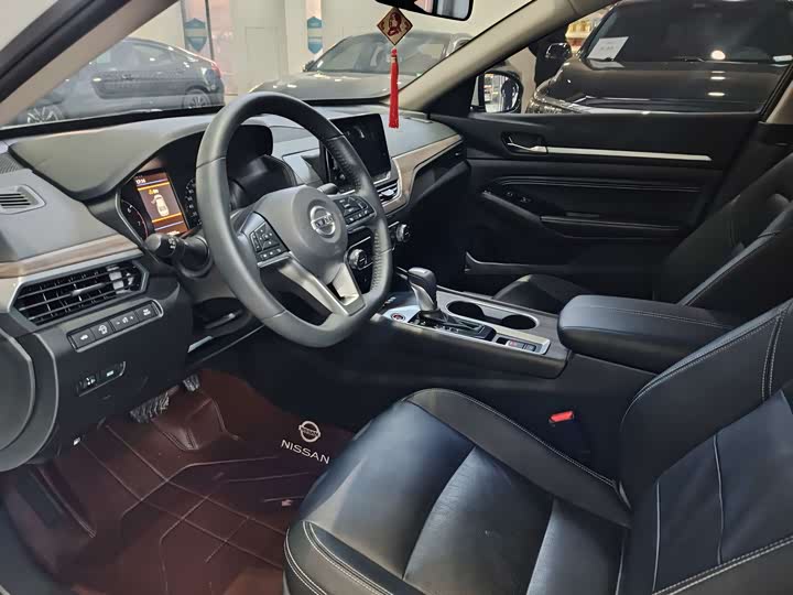 Фото 7 - Nissan Teana