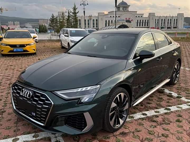 Фото 1 - Audi A3