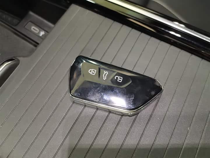 Фото 9 - Volkswagen ID.4 X