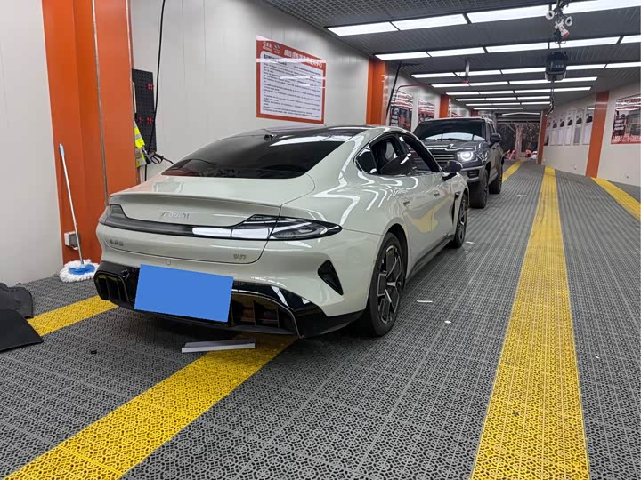 Фото 3 - Xiaomi SU7