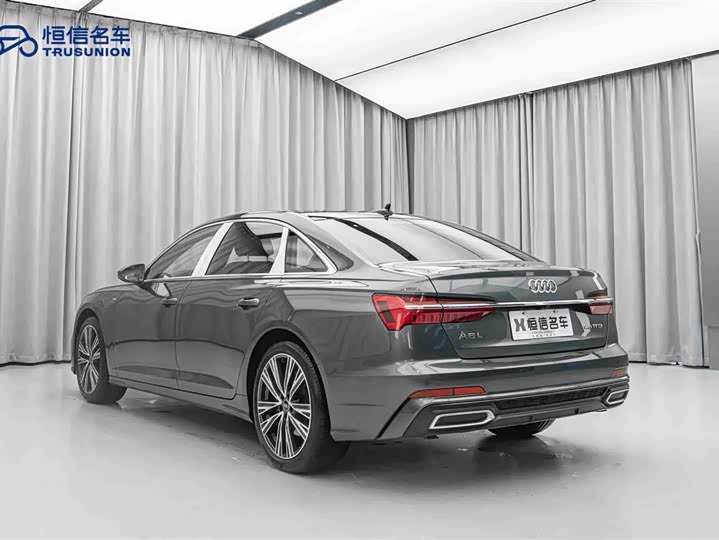 Фото 7 - Audi A6L