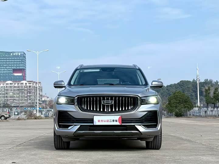 Фото 2 - Geely Monjaro