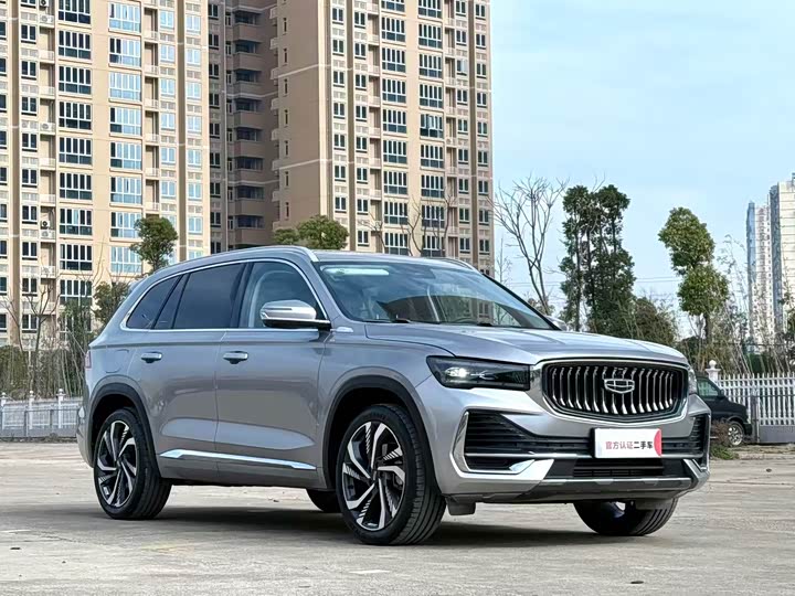 Фото 3 - Geely Monjaro