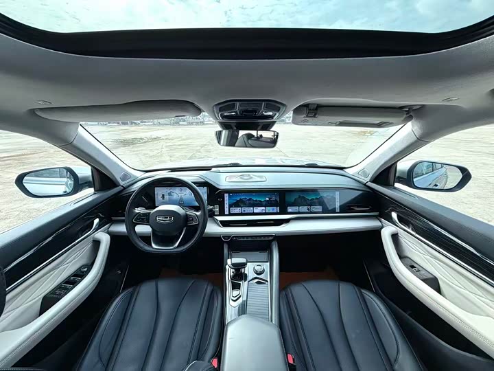 Фото 6 - Geely Monjaro