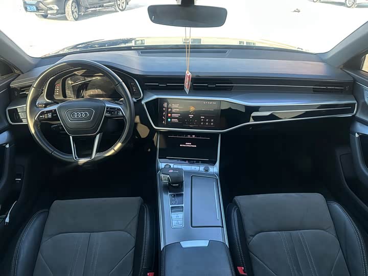 Фото 6 - Audi A6L