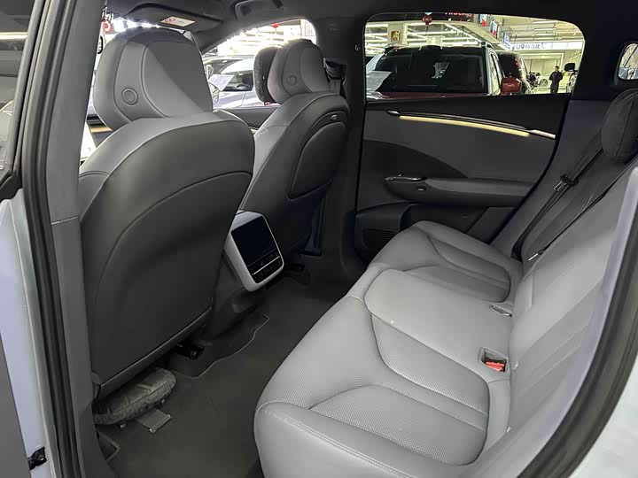 Фото 8 - XPeng G7