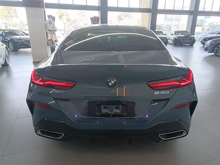 Фото 6 - BMW 8 Series