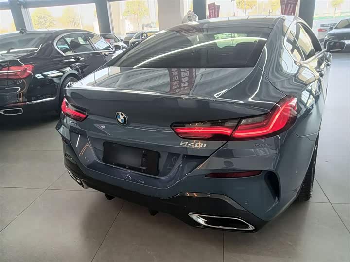 Фото 7 - BMW 8 Series