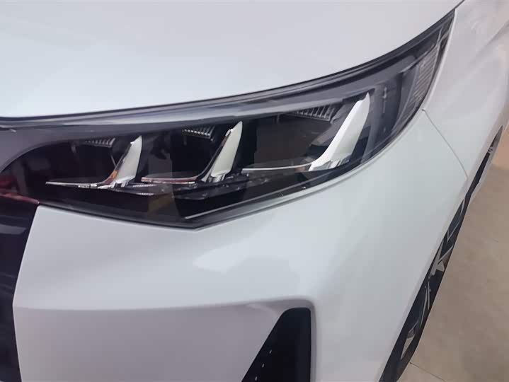 Фото 5 - GAC Trumpchi M6