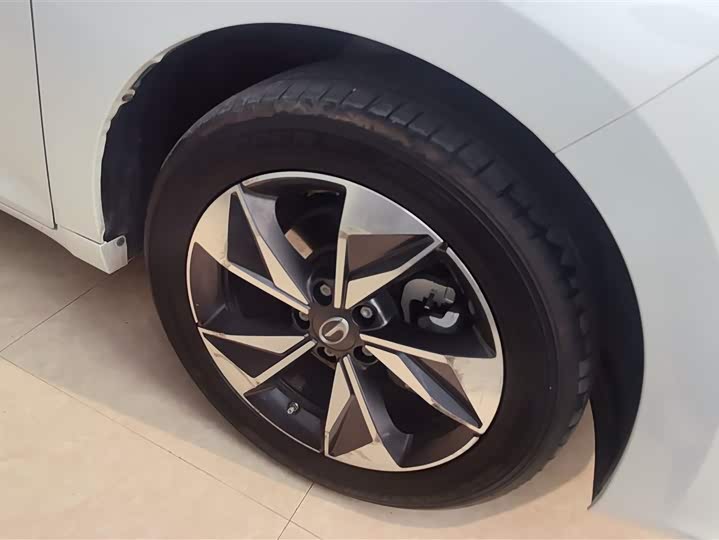 Фото 6 - GAC Trumpchi M6