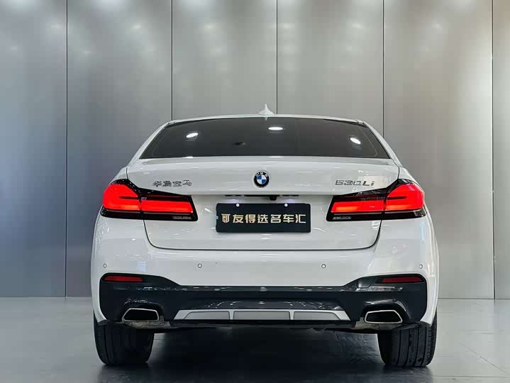 Фото 9 - BMW 5 Series