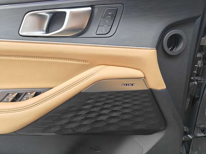 Фото 6 - Changan UNI-K