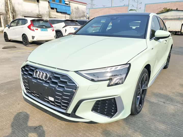 Фото 1 - Audi A3