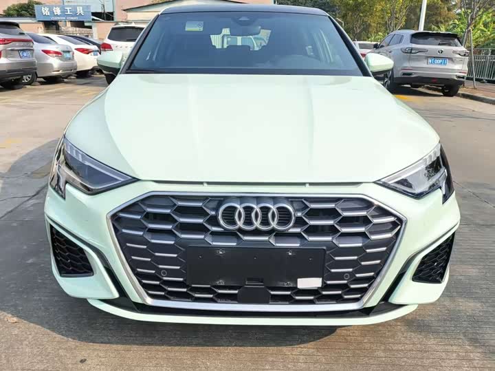 Фото 2 - Audi A3