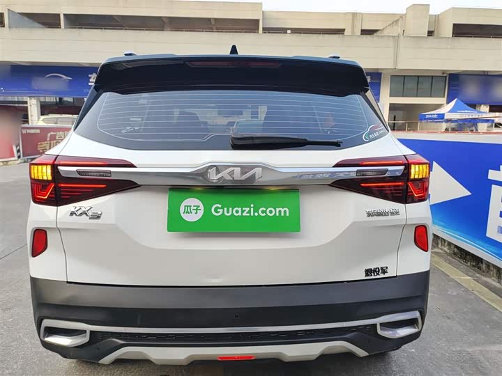 Фото 6 - Kia KX3