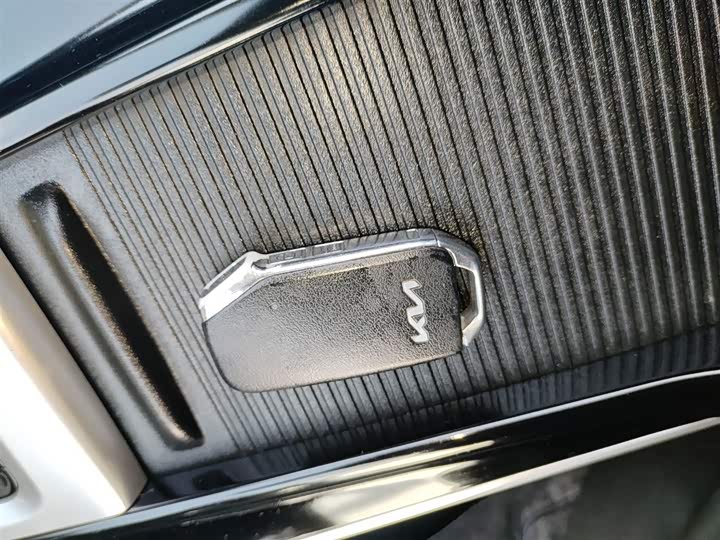 Фото 9 - Kia KX3