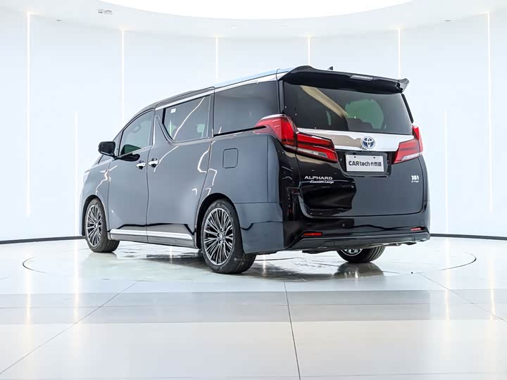 Фото 7 - Toyota Alphard