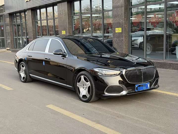 Фото 3 - Mercedes-Benz Maybach S-Class