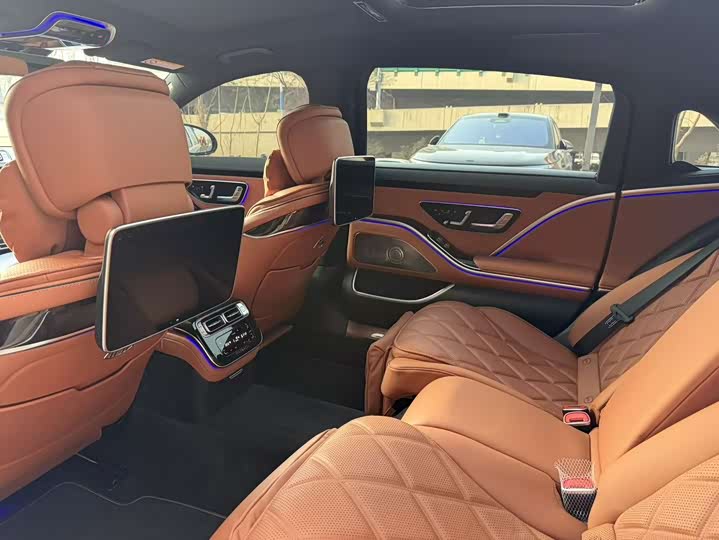 Фото 7 - Mercedes-Benz Maybach S-Class