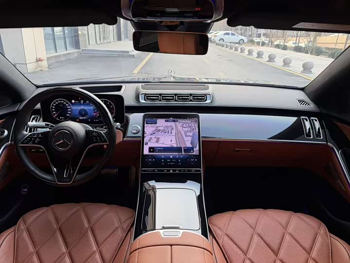 Фото 9 - Mercedes-Benz Maybach S-Class