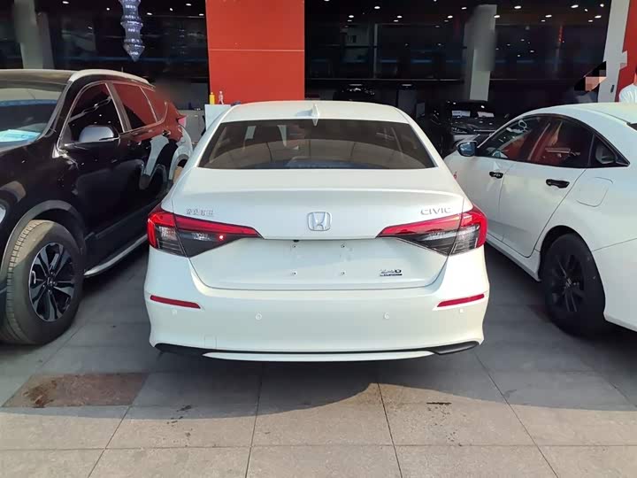 Фото 6 - Honda Civic