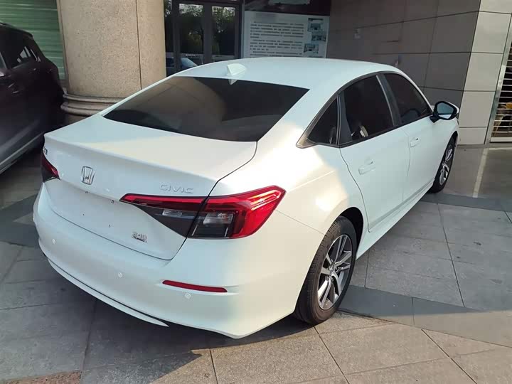 Фото 7 - Honda Civic