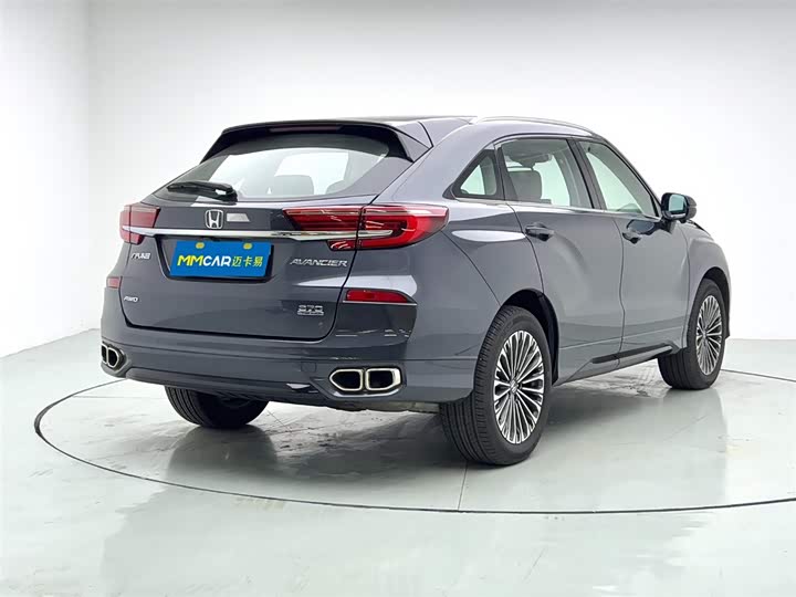 Фото 4 - Honda Avancier