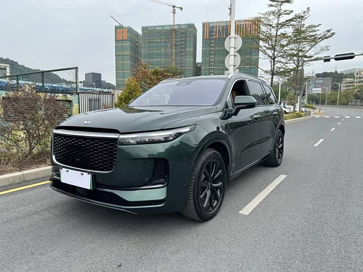 Фото 1 - LiXiang One