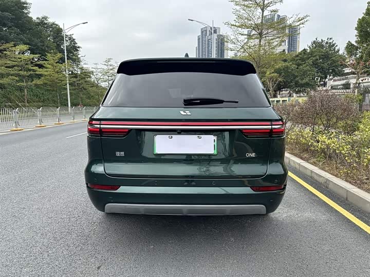 Фото 5 - LiXiang One