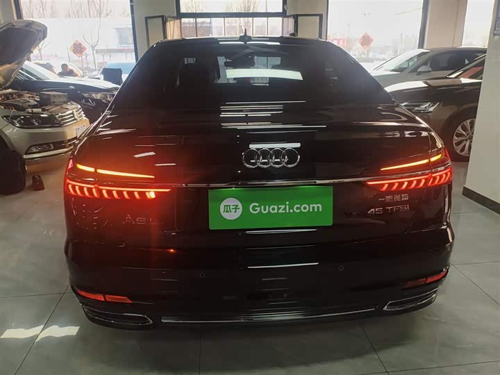 Фото 6 - Audi A6L