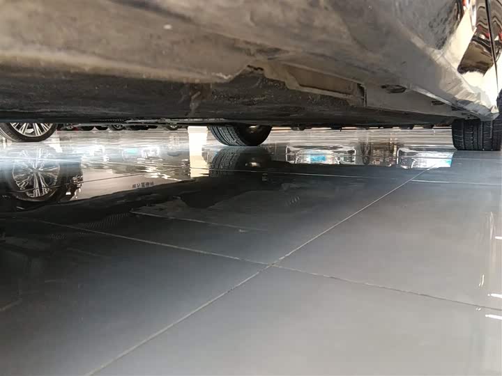 Фото 4 - Audi A6L