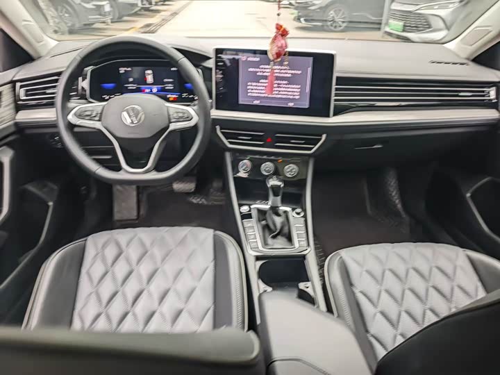 Фото 6 - Volkswagen Sagitar L