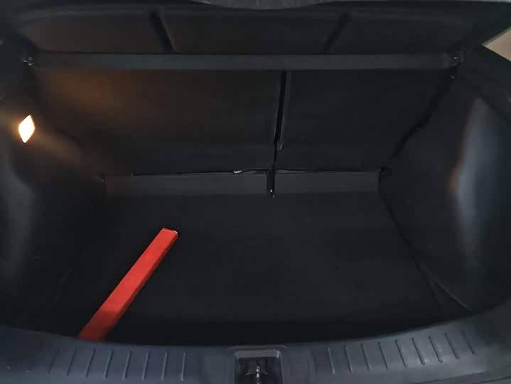 Фото 4 - Nissan Tiida