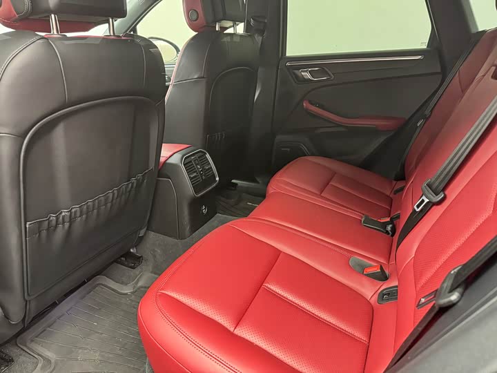 Фото 7 - Porsche Macan