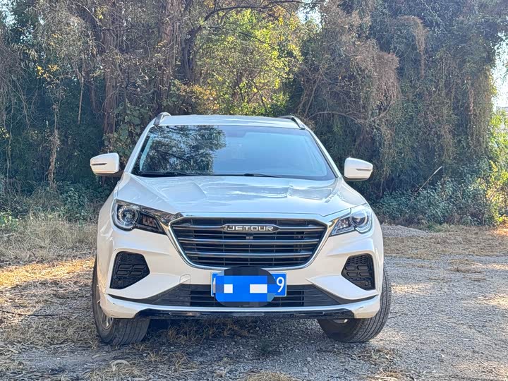 Фото 2 - Jetour X70