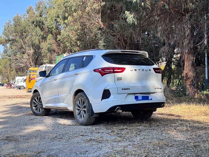 Фото 6 - Jetour X70