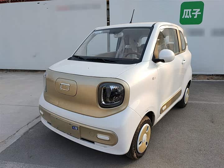 Фото 2 - Bestune Pony