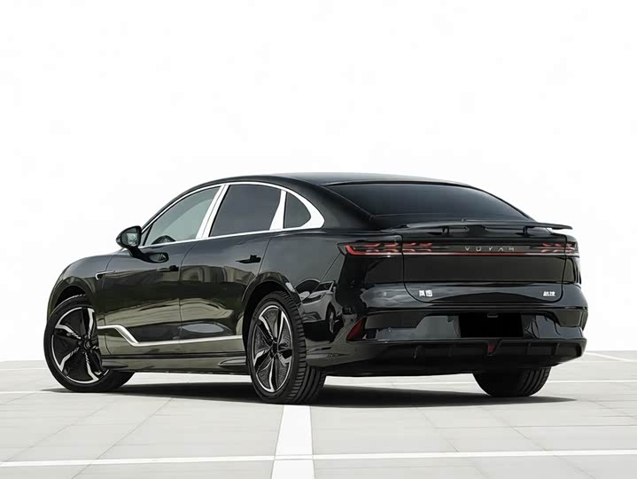 Фото 2 - Voyah Passion