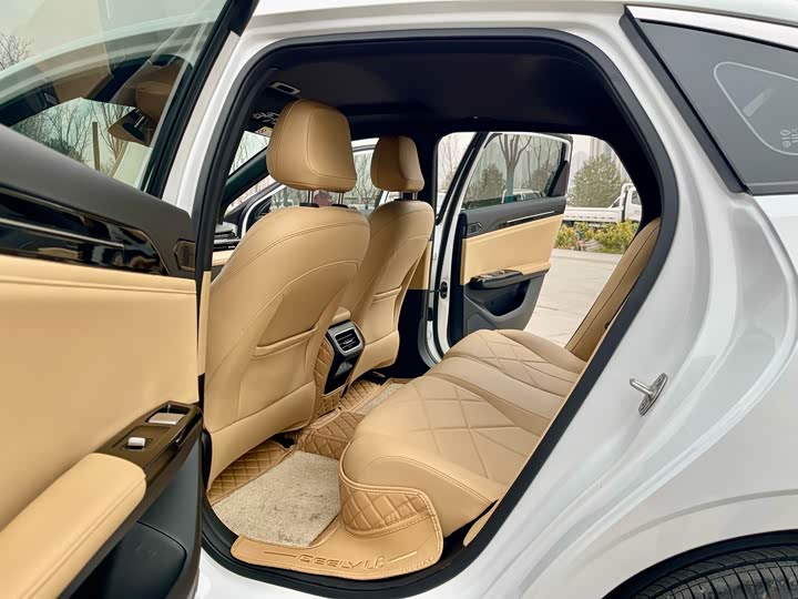 Фото 6 - Geely Galaxy L6