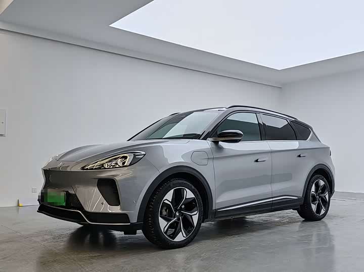 Фото 1 - BAIC Arcfox Alpha T