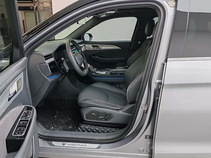 Фото 8 - BAIC Arcfox Alpha T